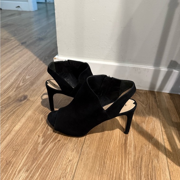 Via Spiga black 4 inch suede heels - Picture 6 of 6